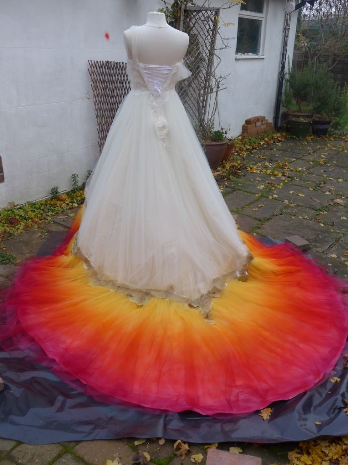 Labour-of-love-54-hours-sewing-7-hours-spraying-to-create-this-incredible-dipdye-wedding-dress-5923ff19177b4__700